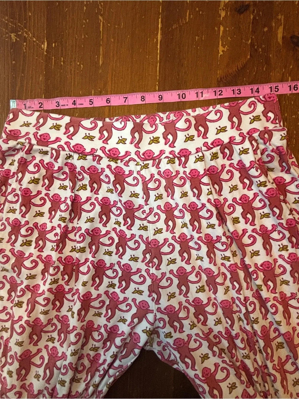 Roller Rabbit monkey print two piece set. Medium. 100% Pima cotton